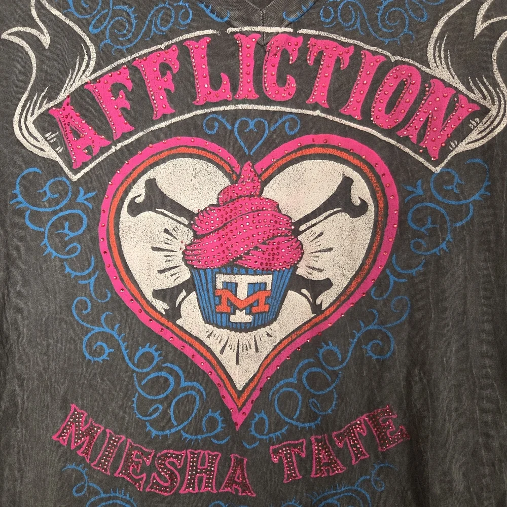 AFFLICTION Miesha Tate Cupcake T-shirt UFC MMA Grunge Womens Large - Picture 3 of 11
